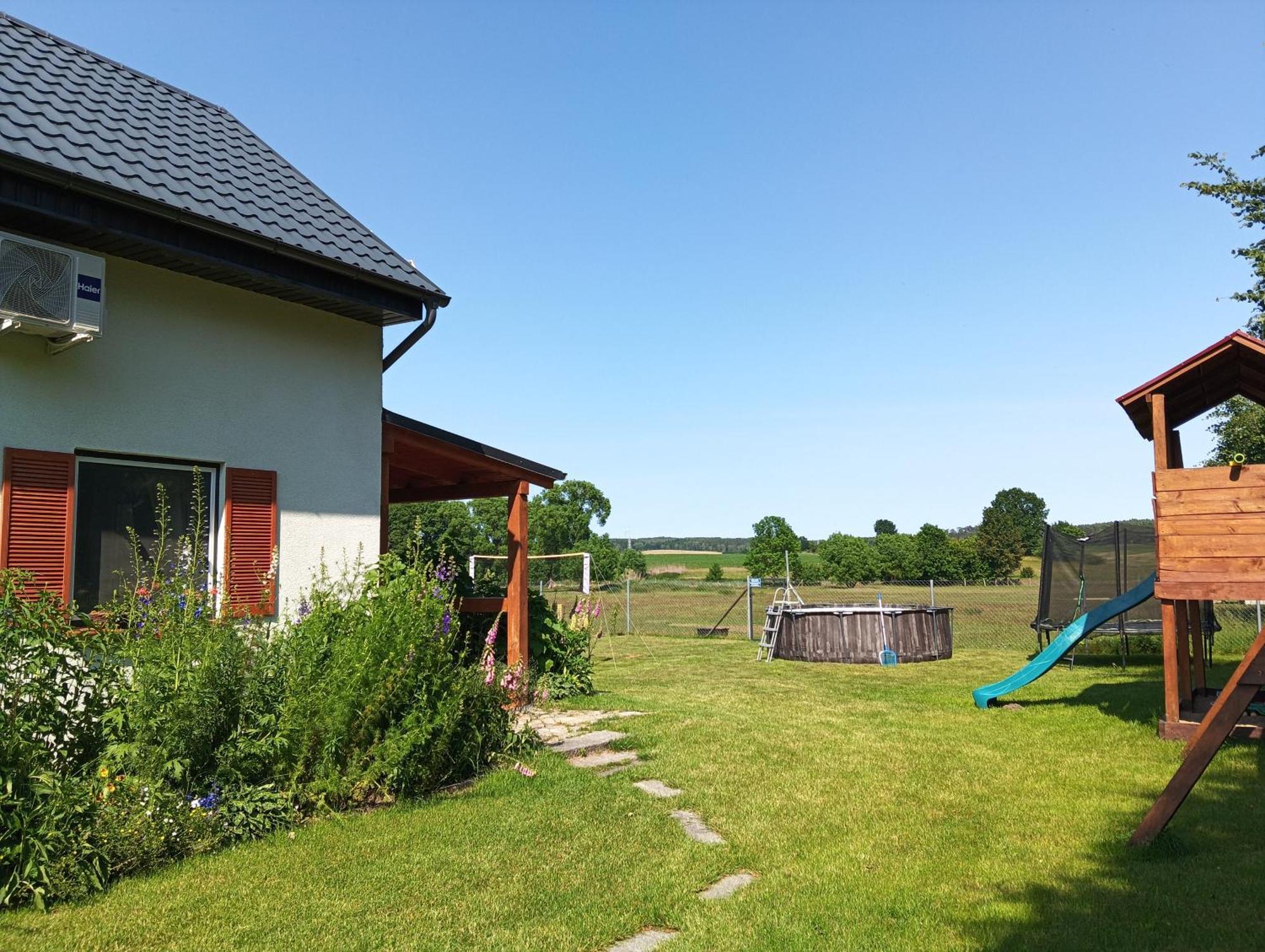 Smocze Ranczo 3 Ferienhaus
